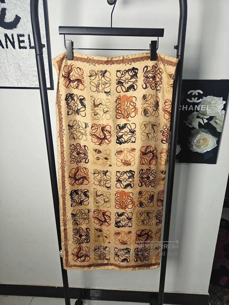 Loewe Loewe Silk Square Shawl Size ONE SIZE - 1 Thumbnail