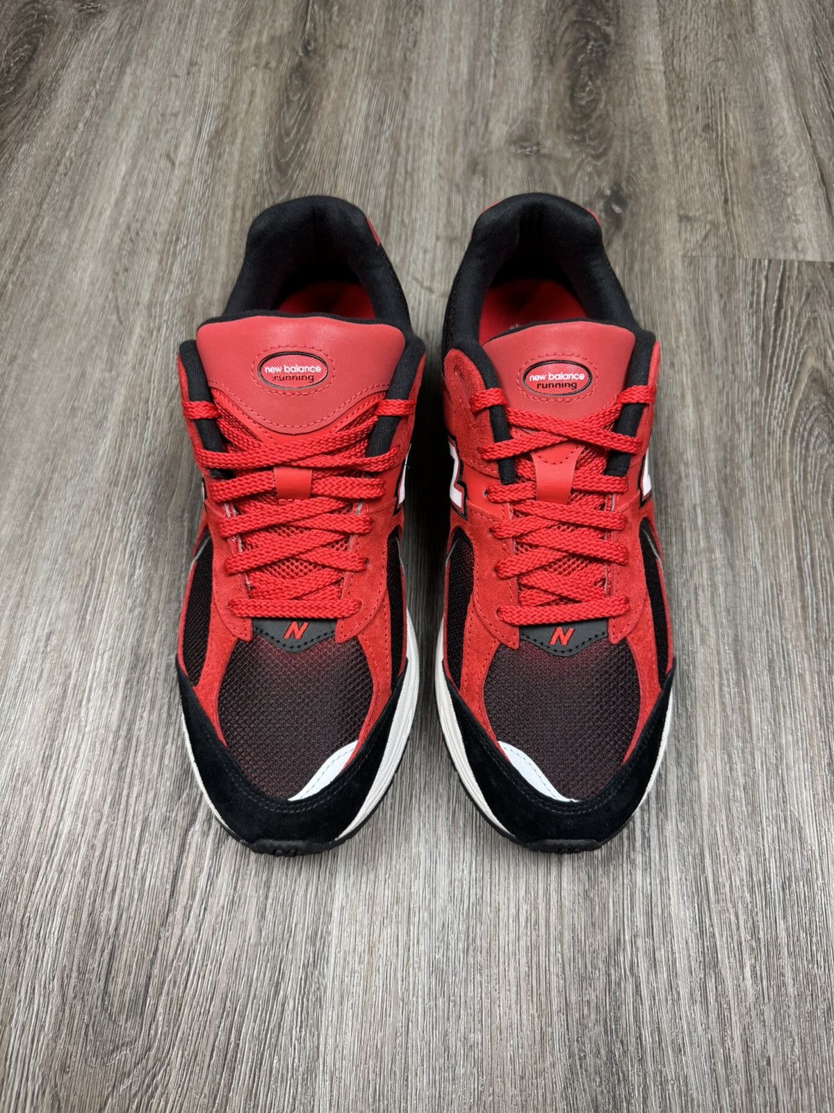 New Balance New Balance 2002R True Red Black Size 10.5 Size US 10 / EU 43 - 2 Thumbnail