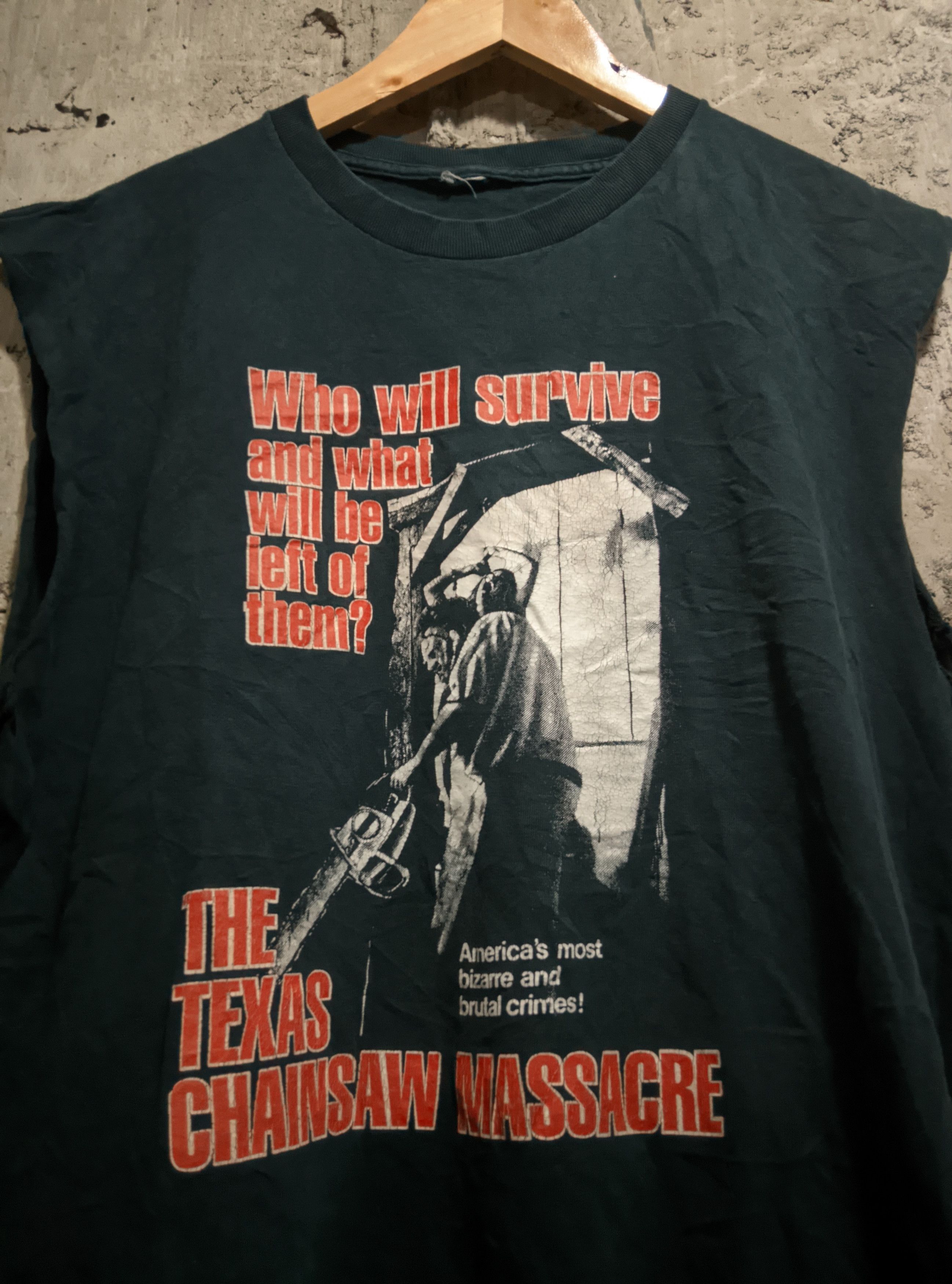 Vintage Vintage 2000s Texas chainsaw massacre horror movie tshirt Size US L / EU 52-54 / 3 - 3 Thumbnail