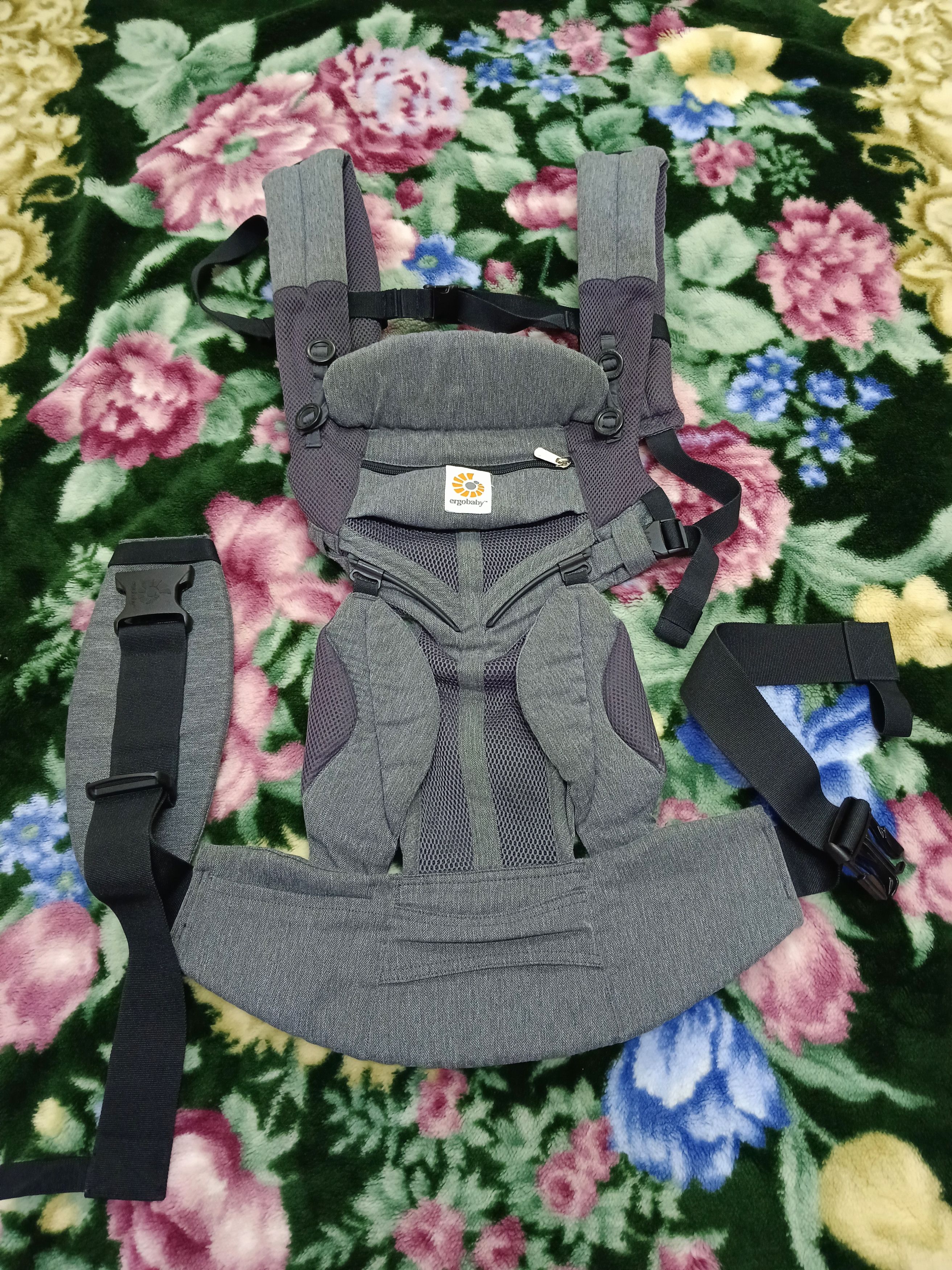 Japanese Brand Ergobaby Omni 360 Cool Air Carrier Baby Size ONE SIZE - 3 Thumbnail