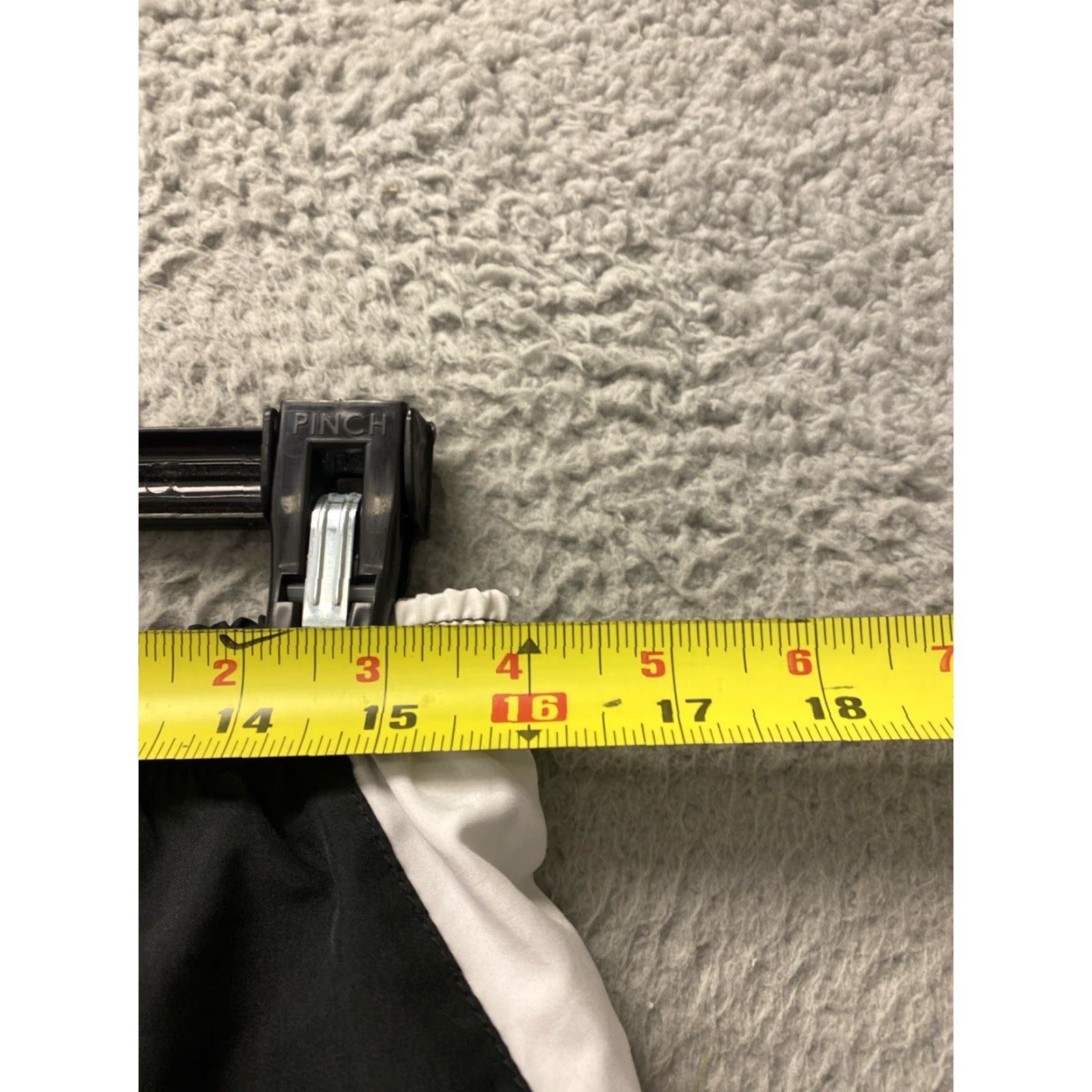 Nike Nike Shorts Women M Black Dri Fit Pull On Elastic Waist 117-13 Size 32" / US 10 / IT 46 - 4 Thumbnail