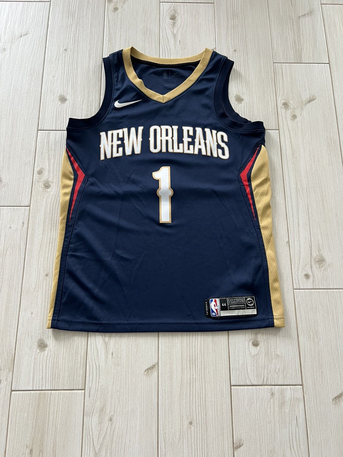 NBA Nike NBA Zion Williamson New Orleans Pelicans Jersey Size M Size US M / EU 48-50 / 2 - 2 Thumbnail