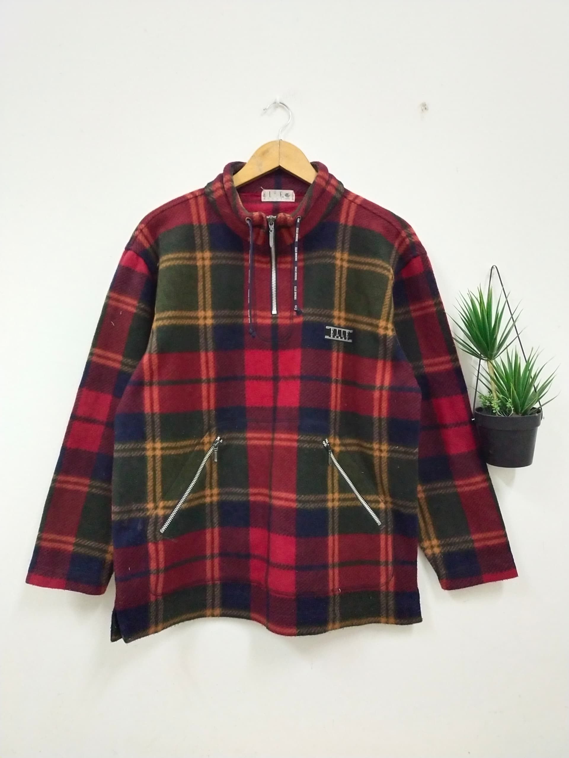 Japanese Brand × Vintage Vintage ELLE homme Paris Half zipper Pullover streetwear Size US L / EU 52-54 / 3 - 1 Thumbnail