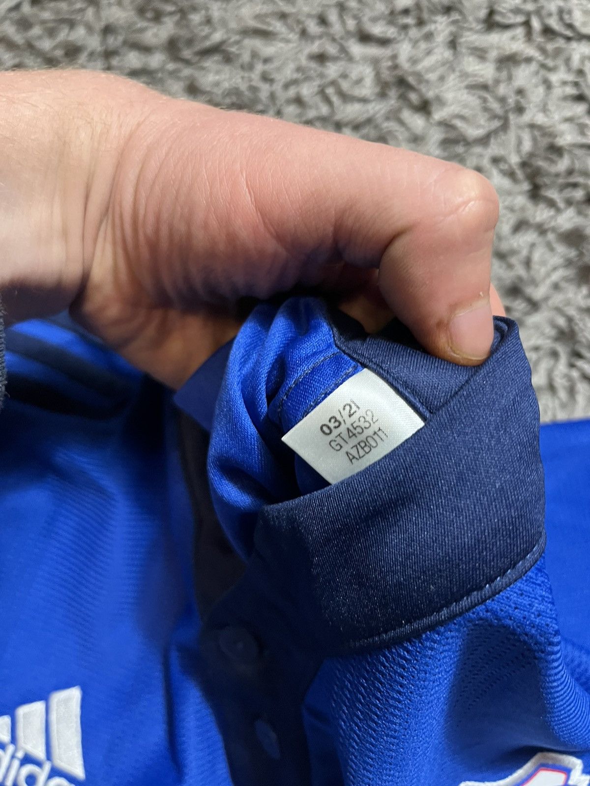 Adidas ADIDAS CARDIFF CITY 2021/22 FOOTBALL SOCCER JERSEY T-SHIRT Size US M / EU 48-50 / 2 - 4 Thumbnail