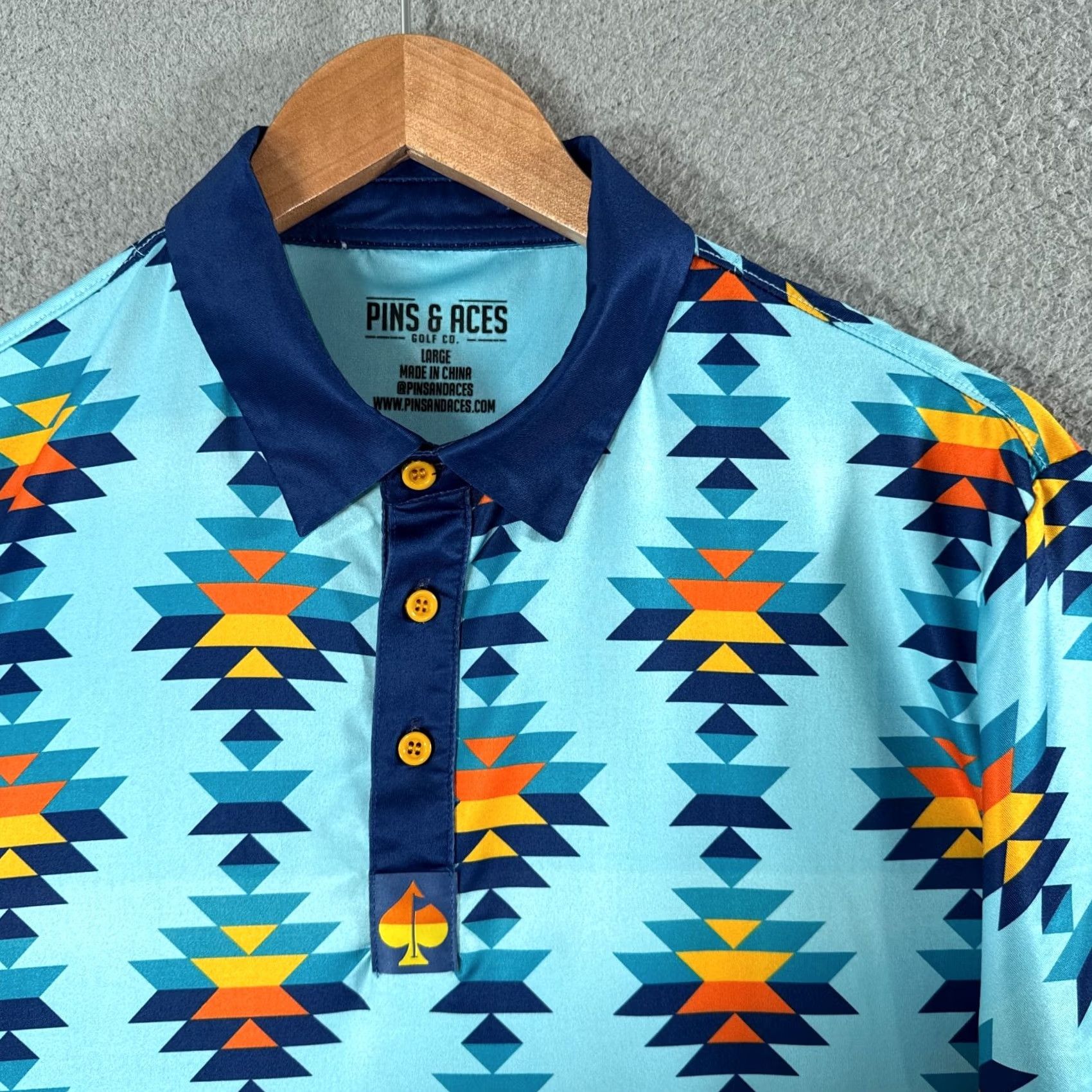 Vintage Pins & Aces Polo Shirt Mens L Blue Aztec Southwestern Print Golf Performance Shirt Size US L / EU 52-54 / 3 - 2 Thumbnail