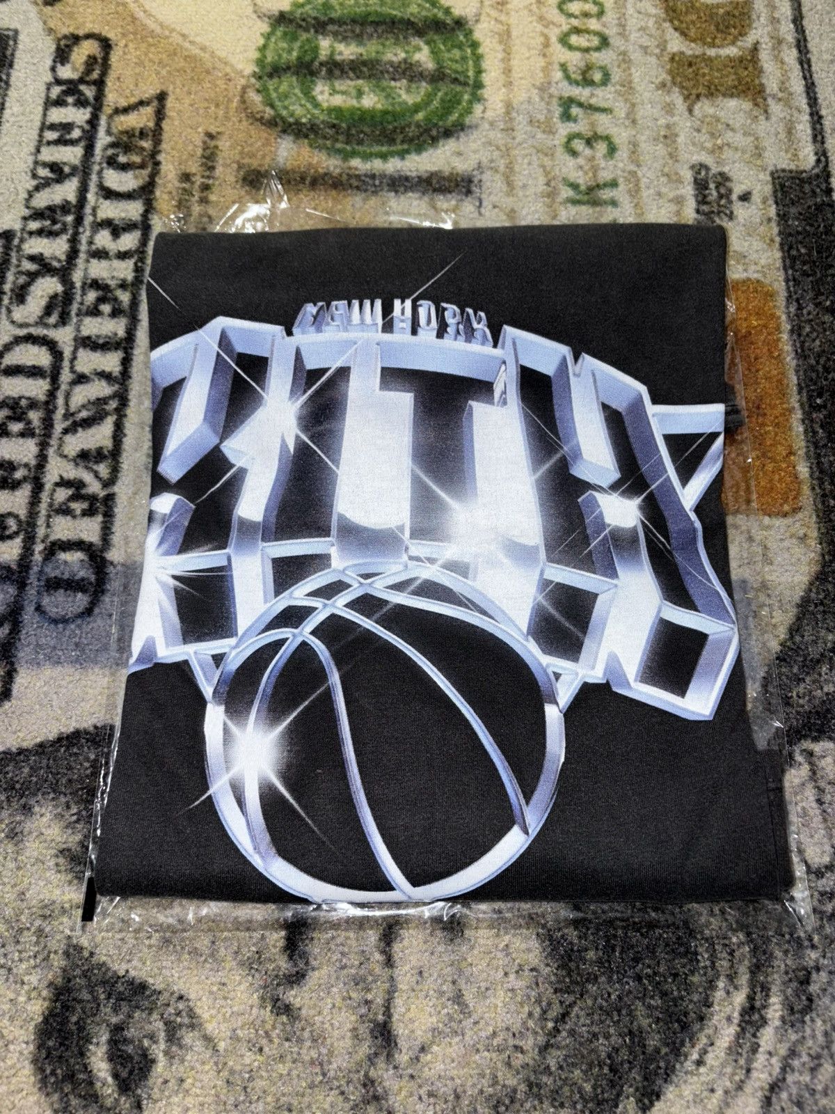 Kith × NBA Kith x New York Knicks Chrome Vintage Jones Tee Size US XXL / EU 58 / 5 - 1 Thumbnail
