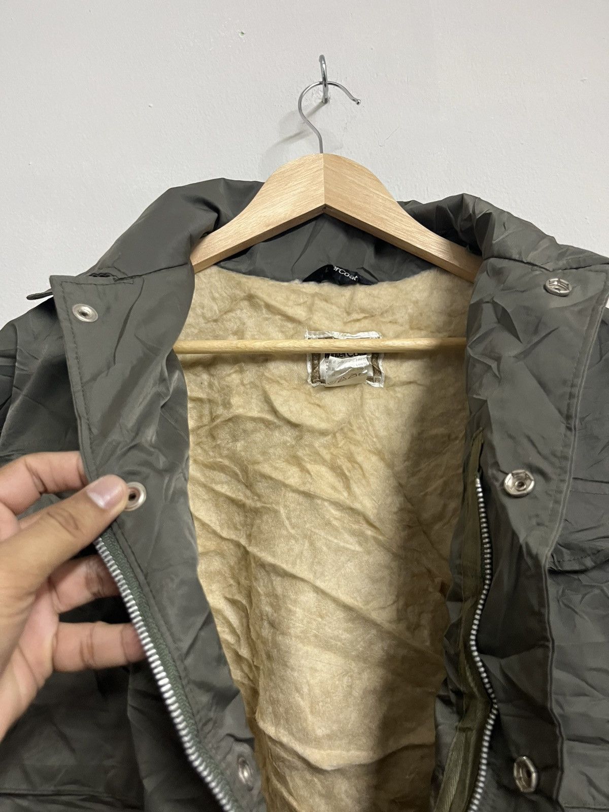 Japanese Brand 💥Japanese Brand Fall Nylon Army Type Wintercoat Size US L / EU 52-54 / 3 - 7 Thumbnail