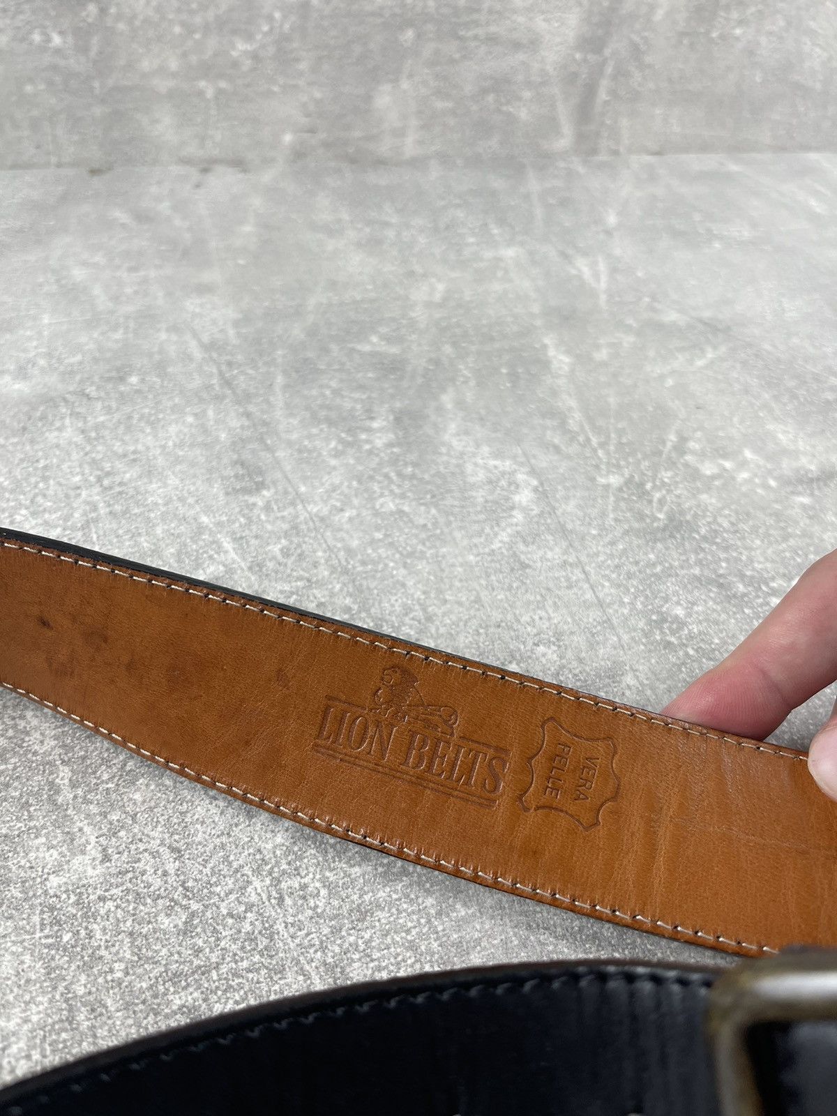 Other Lion Belts Y2K Distressed Stitch Black Leather Belt Size ONE SIZE - 4 Thumbnail