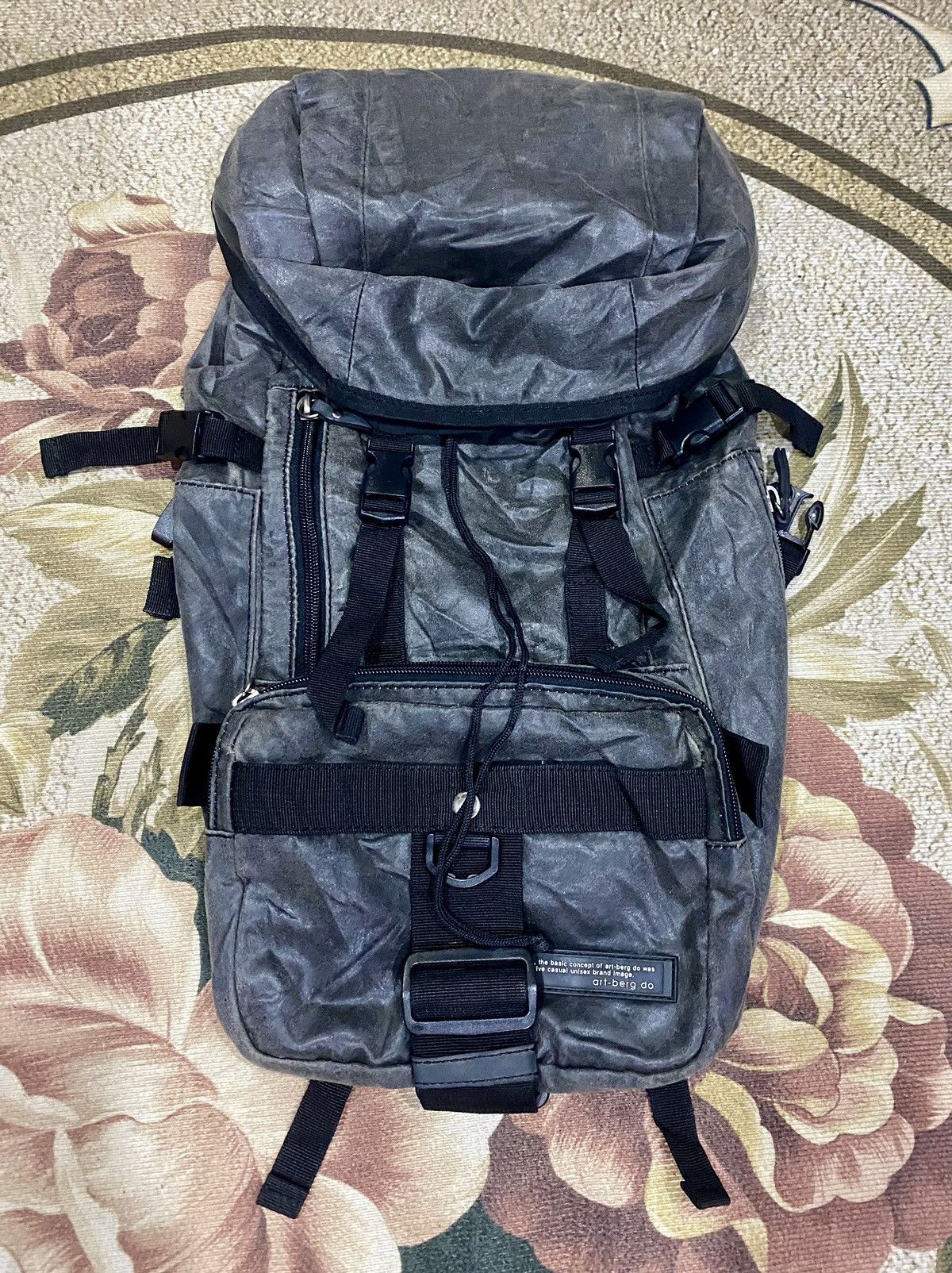 small art-berg do backpack