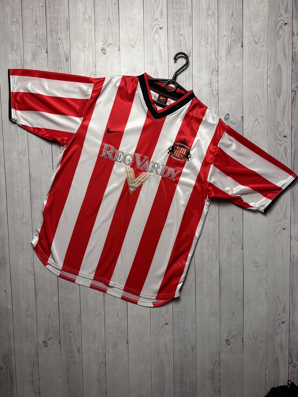 Vintage Vintage Nike Sunderland soccer jersey size L striped Size US L / EU 52-54 / 3 - 1 Thumbnail