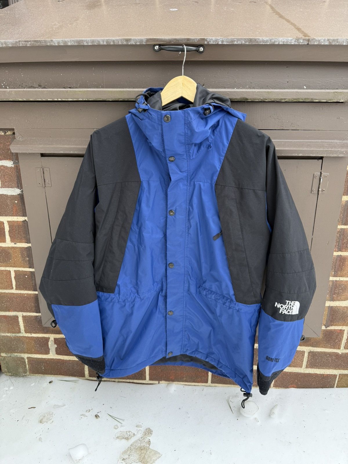 The North Face Vintage North Face Gore-Tex Jacket Men’s Mountain Light Size US M / EU 48-50 / 2 - 5 Thumbnail