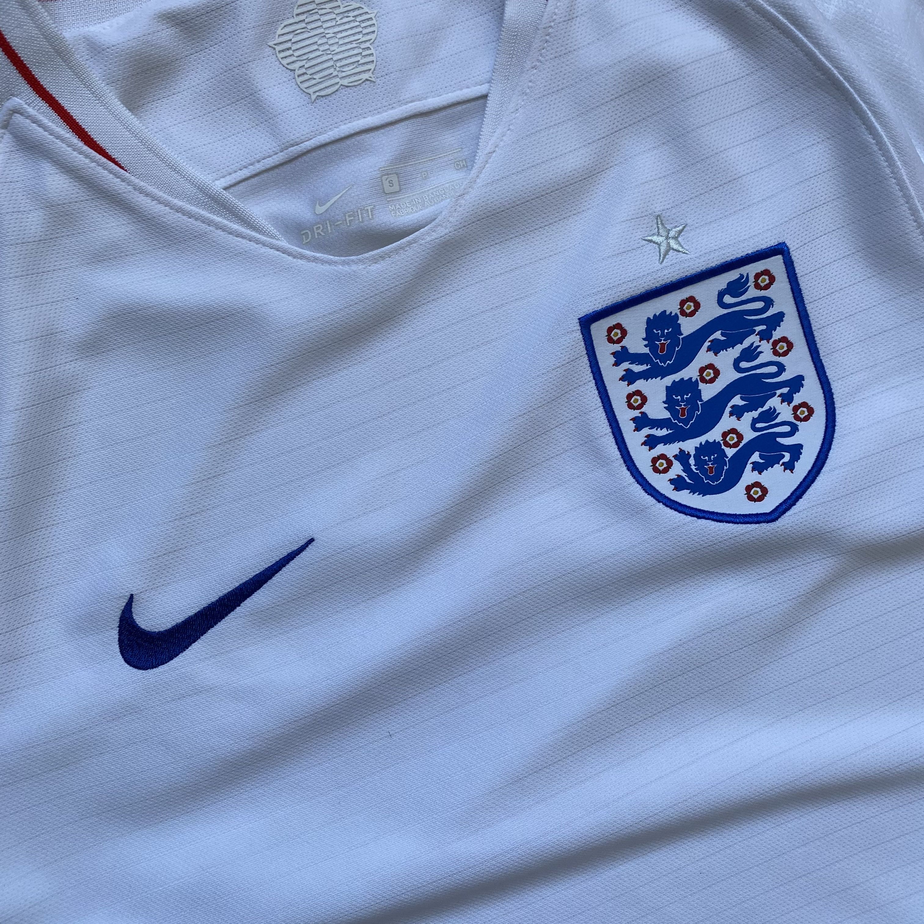 Nike Blockore Drill Nike England Soccer Jersey Vintage World Cup Size US S / EU 44-46 / 1 - 6 Thumbnail