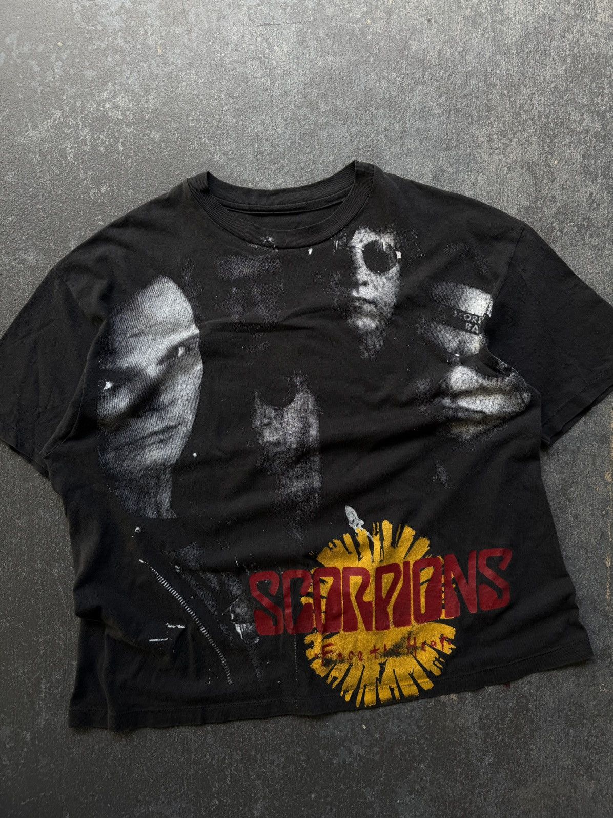 Band Tees 1994 scorpions world tour shirt Size US L / EU 52-54 / 3 - 1 Thumbnail