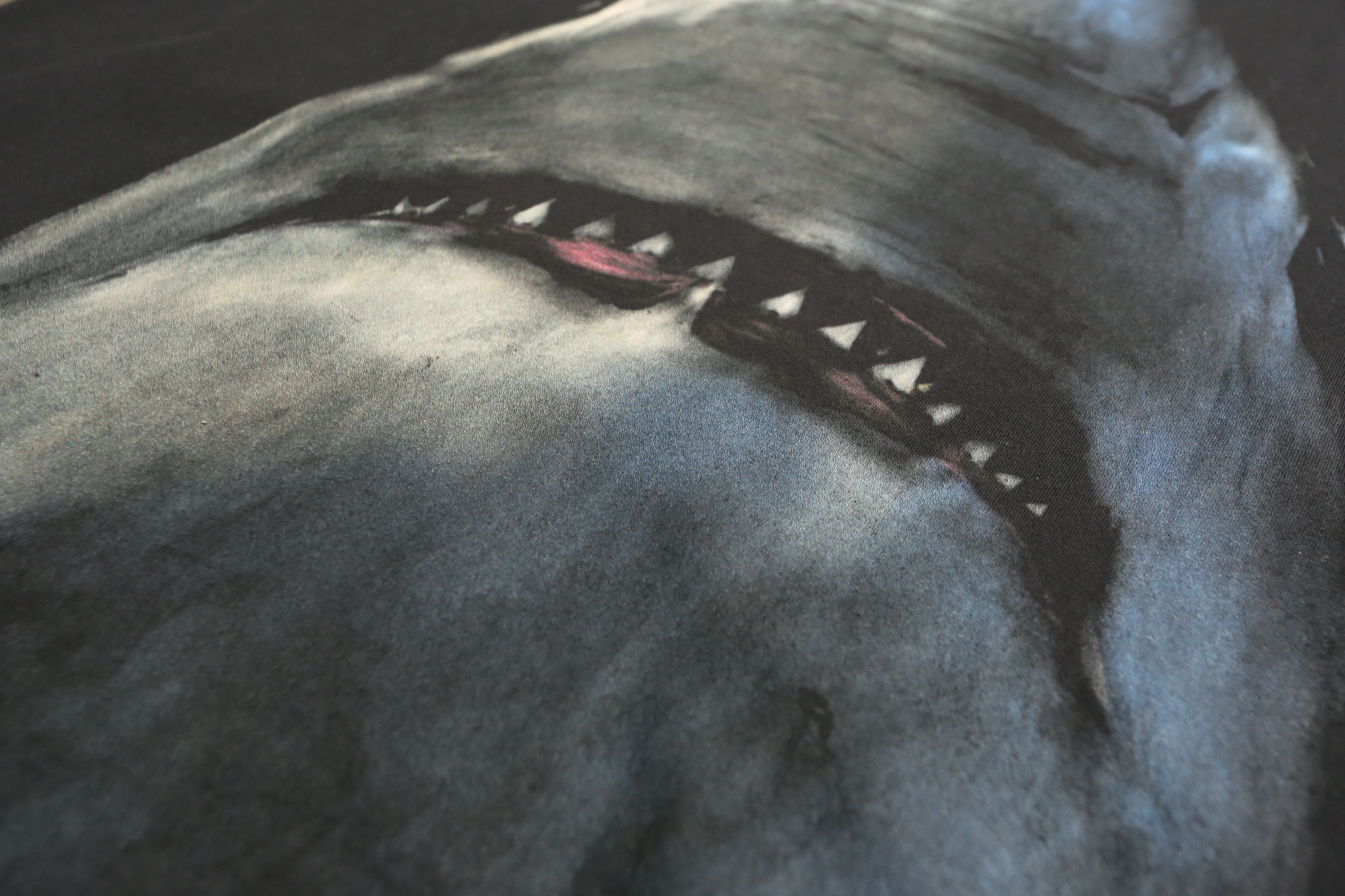 Givenchy Givenchy - Riccardo Tisci - F/W 17 - Shark Tee Size US L / EU 52-54 / 3 - 4 Thumbnail