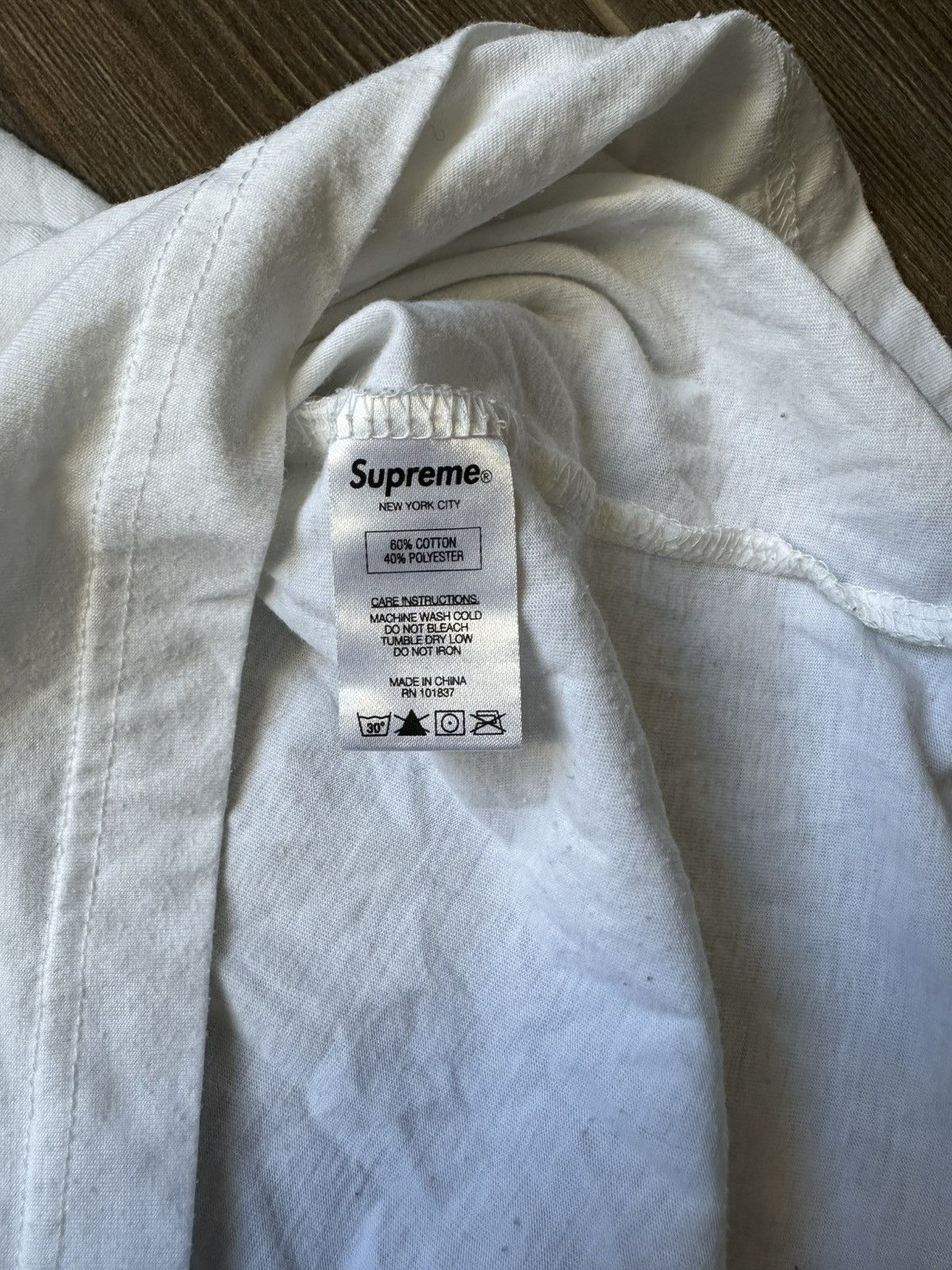Supreme Supreme Luxury T-Shirt Size US L / EU 52-54 / 3 - 9 Thumbnail