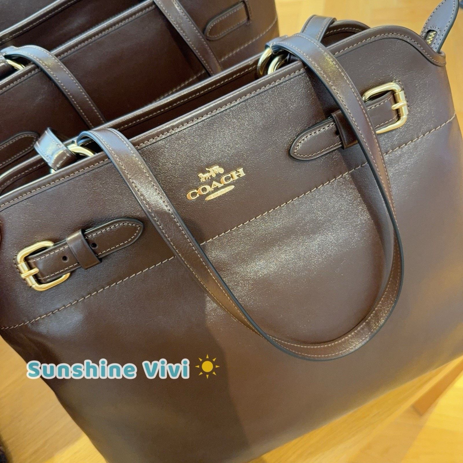 Coach NWT Coach Easton Tote Bag Gold MAPLE CCZ07 Shiny leather Size ONE SIZE - 2 Thumbnail