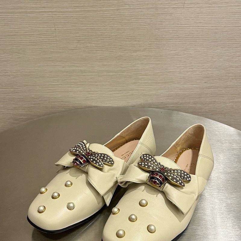 Gucci Gucci Ladies Ballet Flats with Pearl Accents 0079 Size US 5.5 / EU 38 - 1 Thumbnail