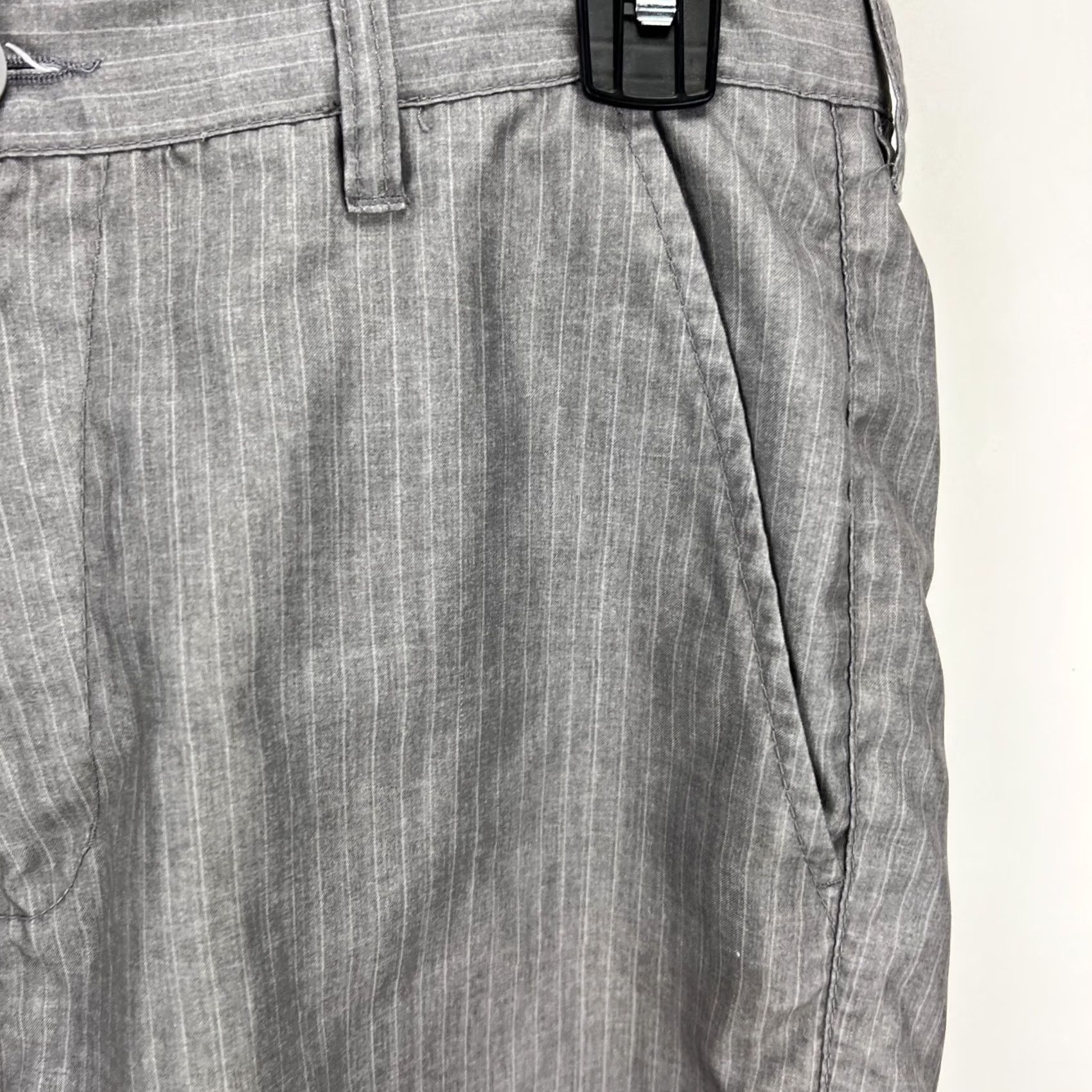 Billabong Billabong Submersibles Men’s Gray Shorts Size 30 Waist Pinstripe Chino 9.5” Inseam Casual Ready Wear Womens? Size US 30 / EU 46 - 3 Thumbnail
