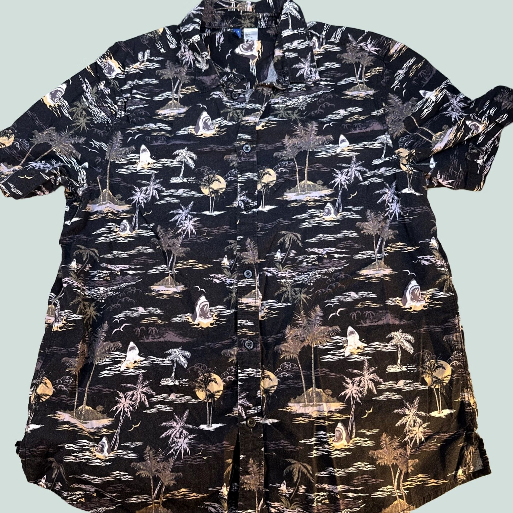 Vintage VINTAGE? No. Divided Shark Shirt Palm Tree Print Mens Medium Button Up Short Sleeve All Over Size US L / EU 52-54 / 3 - 1 Thumbnail