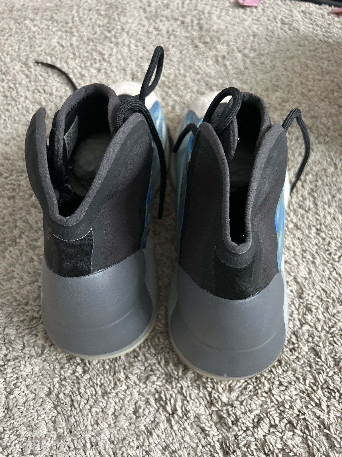 Yeezy YZY QNTM size 10 Size US 10 / EU 43 - 8 Thumbnail