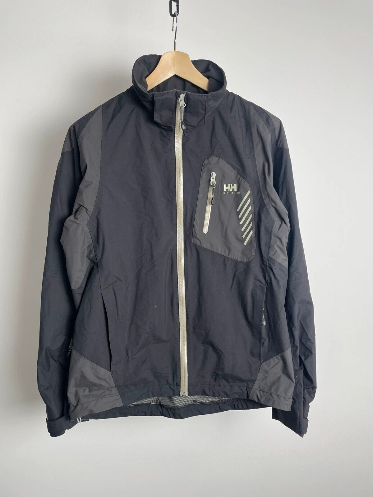 Helly Hansen Helly Hansen Hellytech Jacket in size S Size US S / EU 44-46 / 1 - 1 Thumbnail