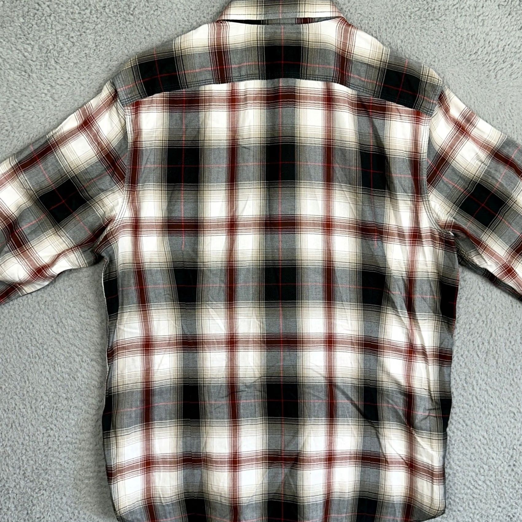 Banana Republic Banana Republic Shirt Mens L Black Red Tailored Slim Fit Plaid Button-Up EUC Size US L / EU 52-54 / 3 - 3 Thumbnail