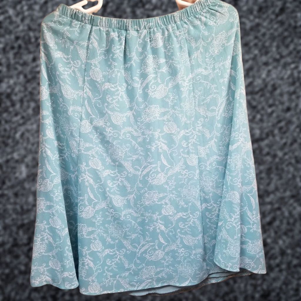 Vintage Appleseed's Skirt Floral Pull-On Elastic Waist Size 16W Sky Blue Womens Knee Length Size 38" / US 16 / IT 52 - 1 Thumbnail
