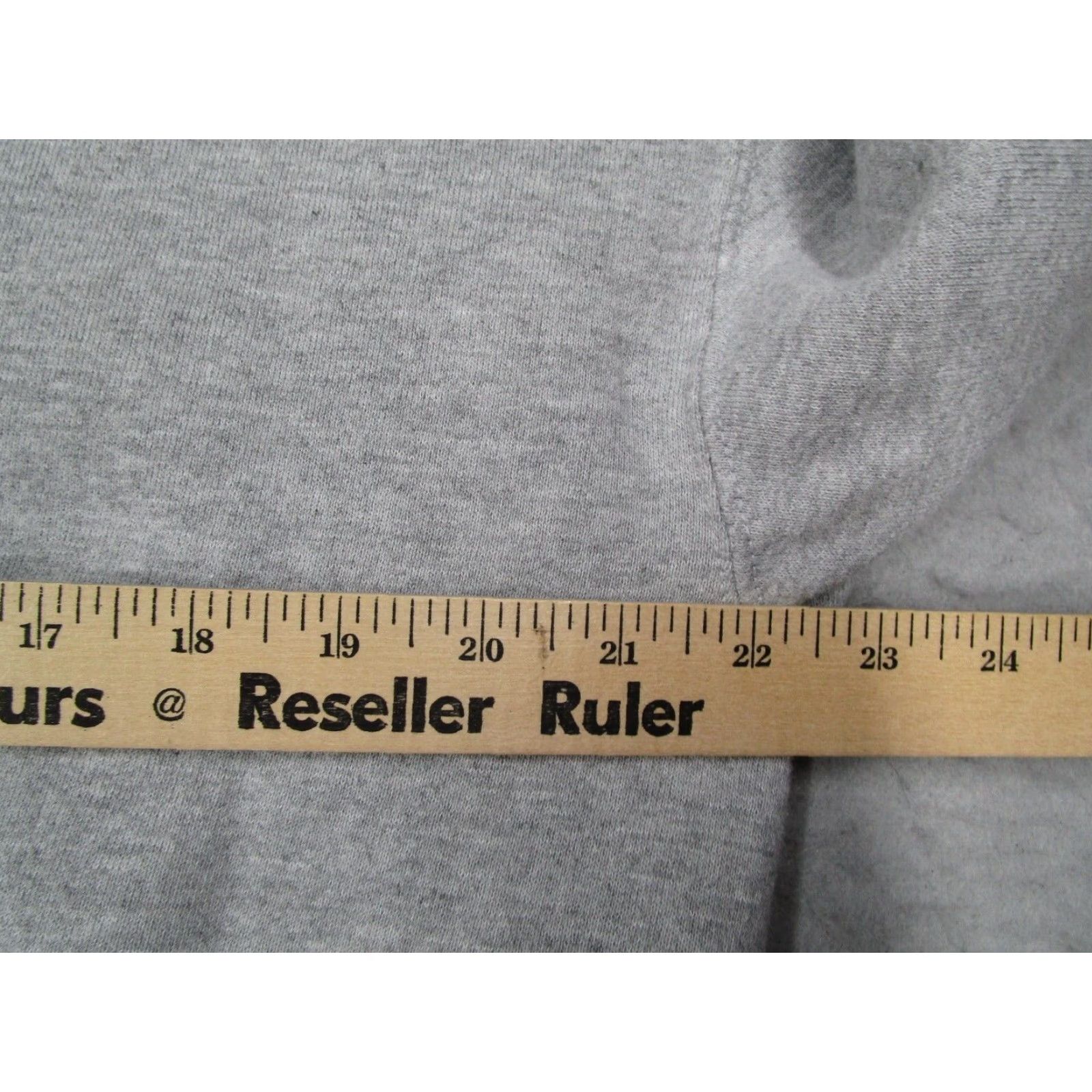 Russell Athletic VINTAGE Russell Athletic Sweatshirt Mens L Gray Logo Pullover Crew Neck Cotton Polyester Blend USA Made in USA Size US L / EU 52-54 / 3 - 7 Thumbnail