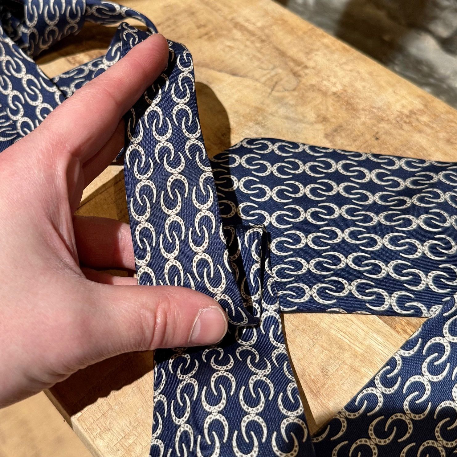 Hermes Hermès Horseshoe Prints Navy Silk Tie Size ONE SIZE - 3 Thumbnail