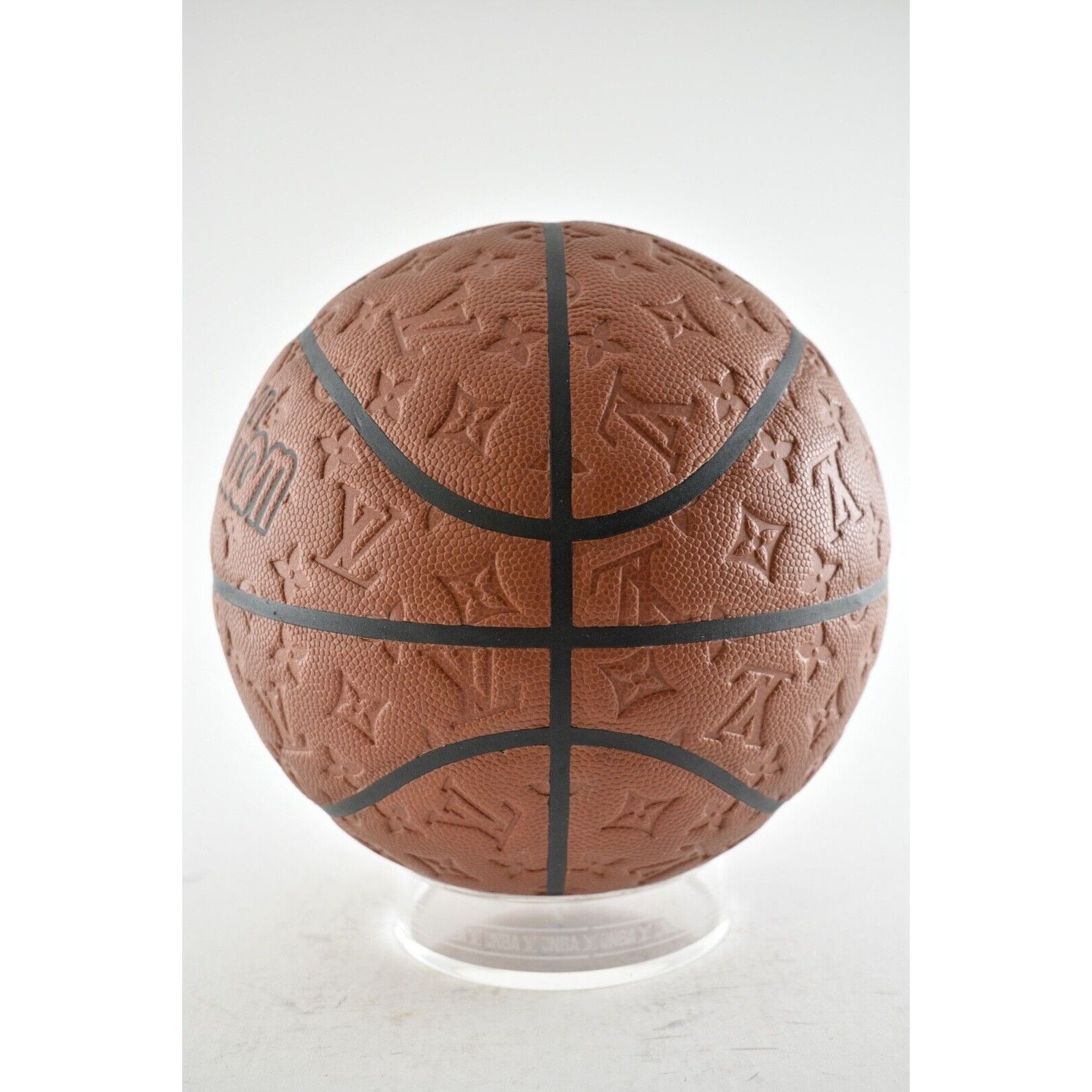 Louis Vuitton Louis Vuitton LV X NBA Basketball Logo Sporting Piece GI0665 Size ONE SIZE - 8 Thumbnail
