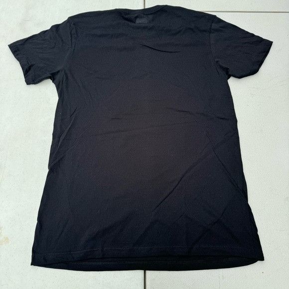 Star Wars NEW STAR WARS THE MANDALORIAN BLACK T-SHIRT SZ LARGE L Size US L / EU 52-54 / 3 - 5 Thumbnail