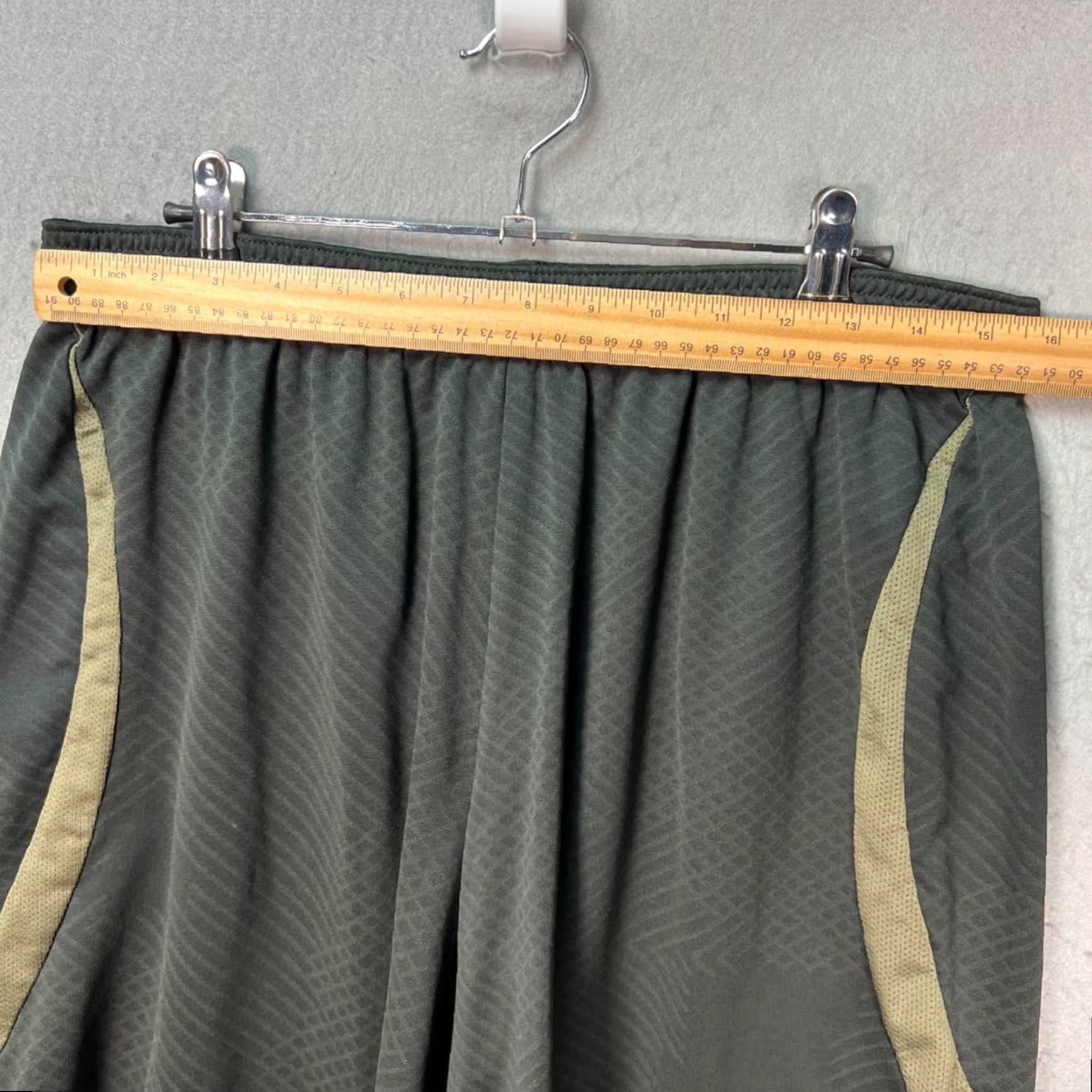 Nike Nike Dri Fit Mens Size XL Slim Fit Athletic Shorts Dark Green Gym Running Size US 36 / EU 52 - 6 Thumbnail