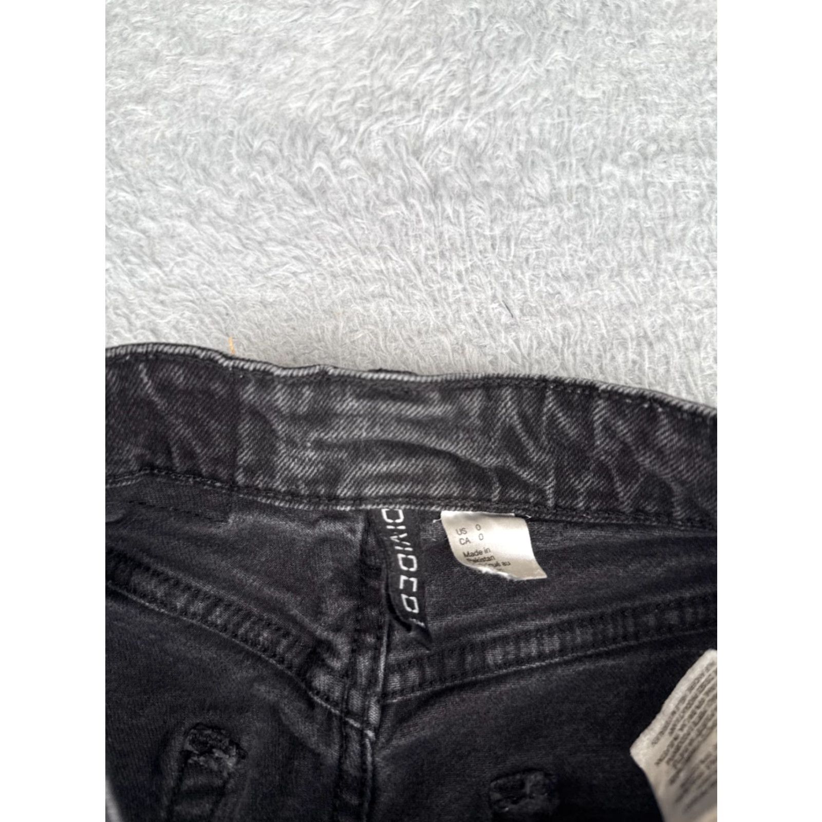 Vintage Divided Jeans Womens 0 Black Denim Tapered Raw Hem Button Fly Cotton Blend 22x25 Mens? Size 25" / US 0 / IT 36 - 6 Thumbnail