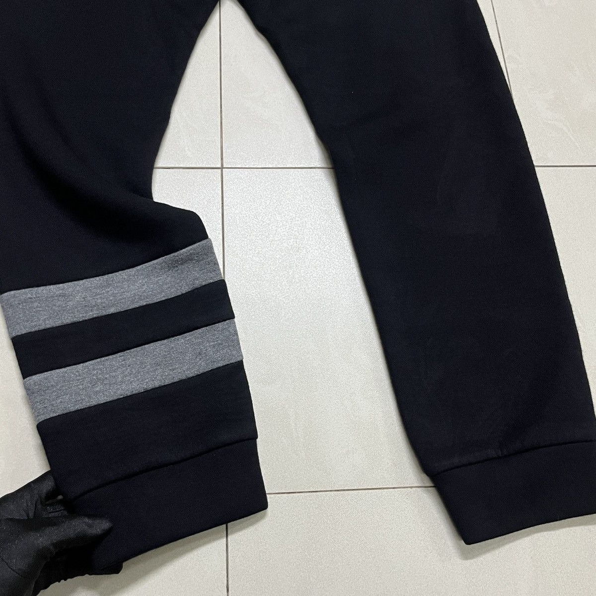 HYDROGEN Hydrogen Italy Stripe Sweatpants / Joggers Size US 30 / EU 46 - 16 Thumbnail