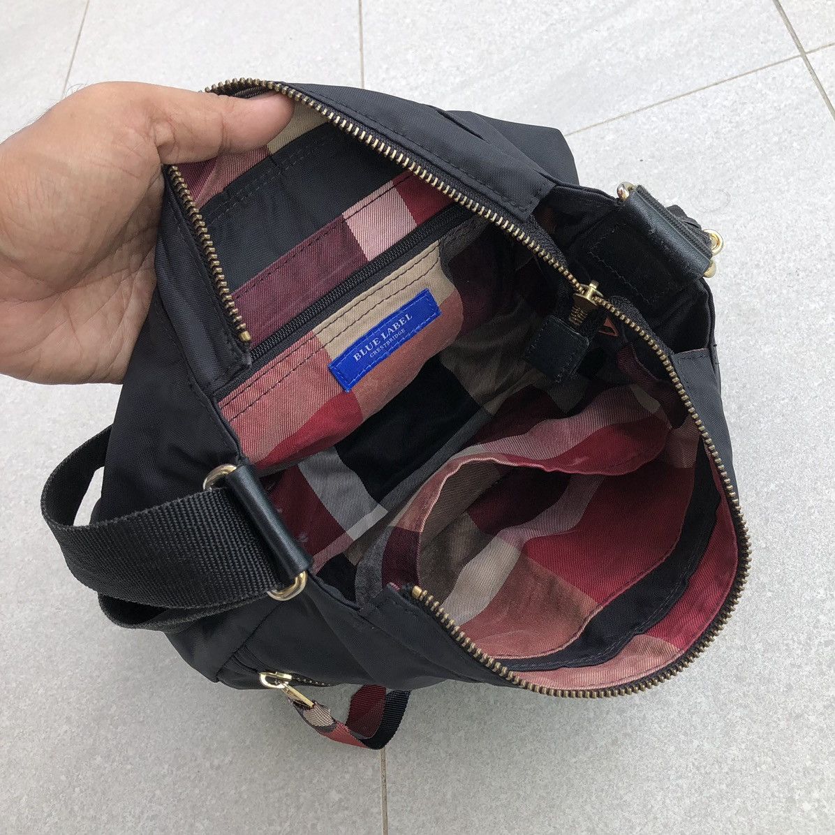 Burberry BURBERRY BLUE LABEL CRESTBRIDGE Nylon Shoulder Bag Size ONE SIZE - 3 Thumbnail