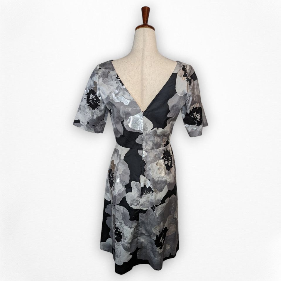 Lela Rose Short sleeve floral print black & silver cocktail dress sz 6 Size M / US 6-8 / IT 42-44 - 2 Thumbnail