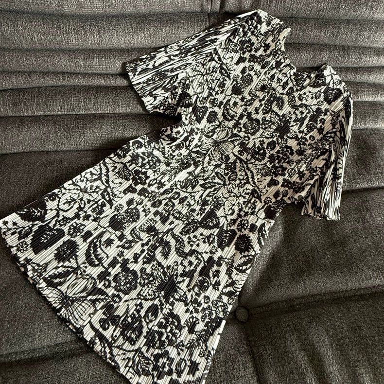 Issey Miyake Issey Miyake size:3 Patterned short sleeve Size XS / US 0-2 / IT 36-38 - 1 Thumbnail