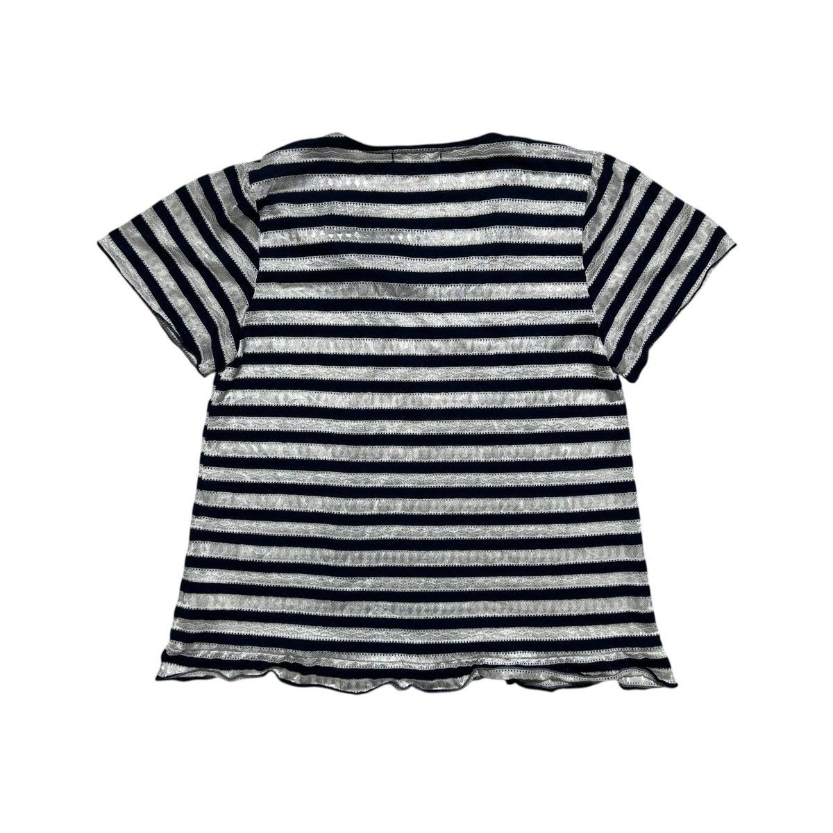 Japanese Brand Vintage axes femme Tshirt Size S / US 4 / IT 40 - 2 Thumbnail