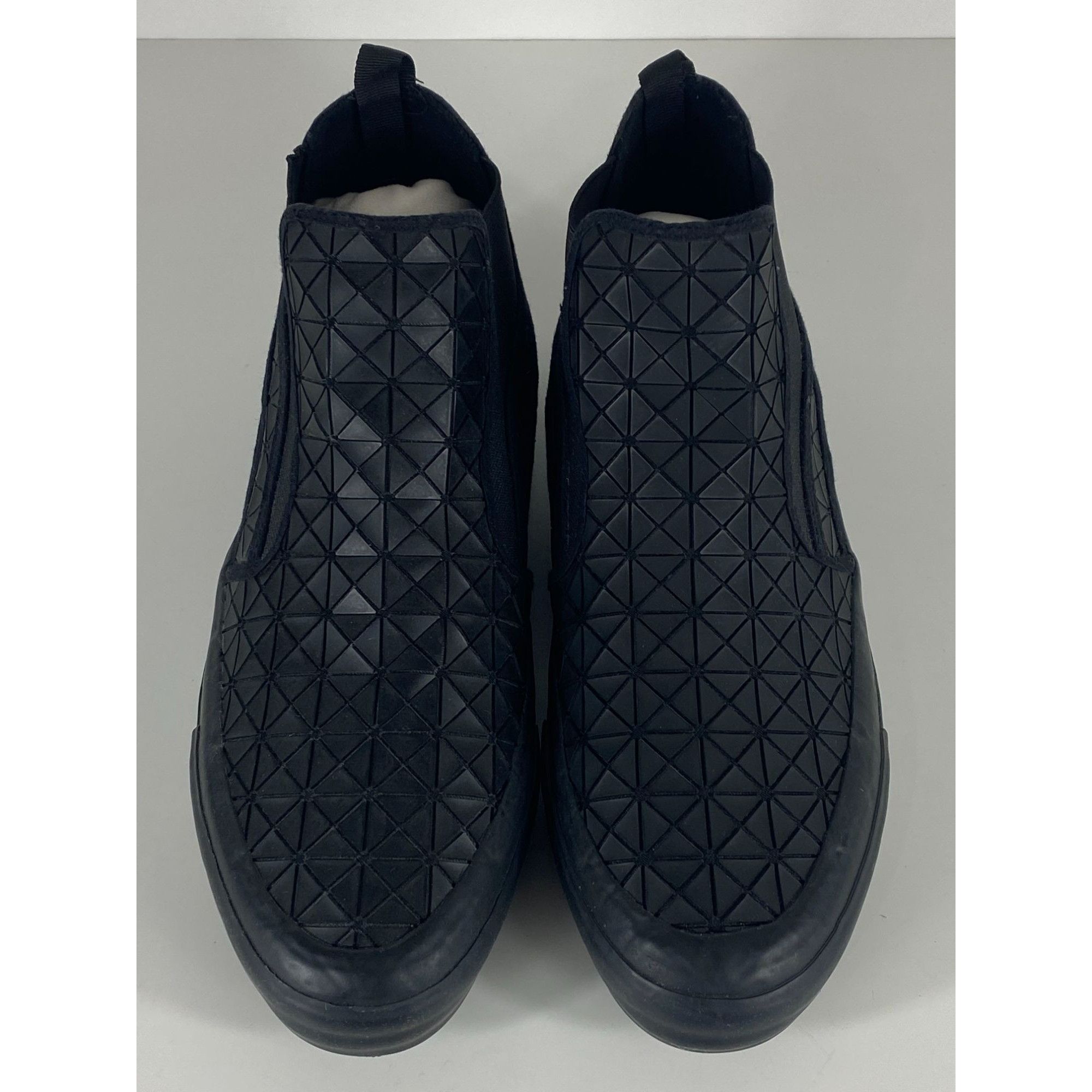 Zara Zara Man Rubber Texture Square/Diamond Pattern Slip On Sneak Size US 11 / EU 44 - 2 Thumbnail