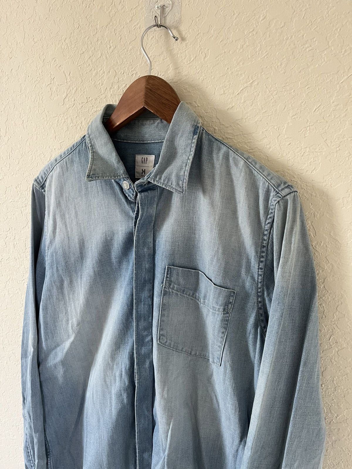 Kinfolk Kinfolk 94 x GAP Brooklyn denim over-shirt | Medium Size US M / EU 48-50 / 2 - 3 Thumbnail
