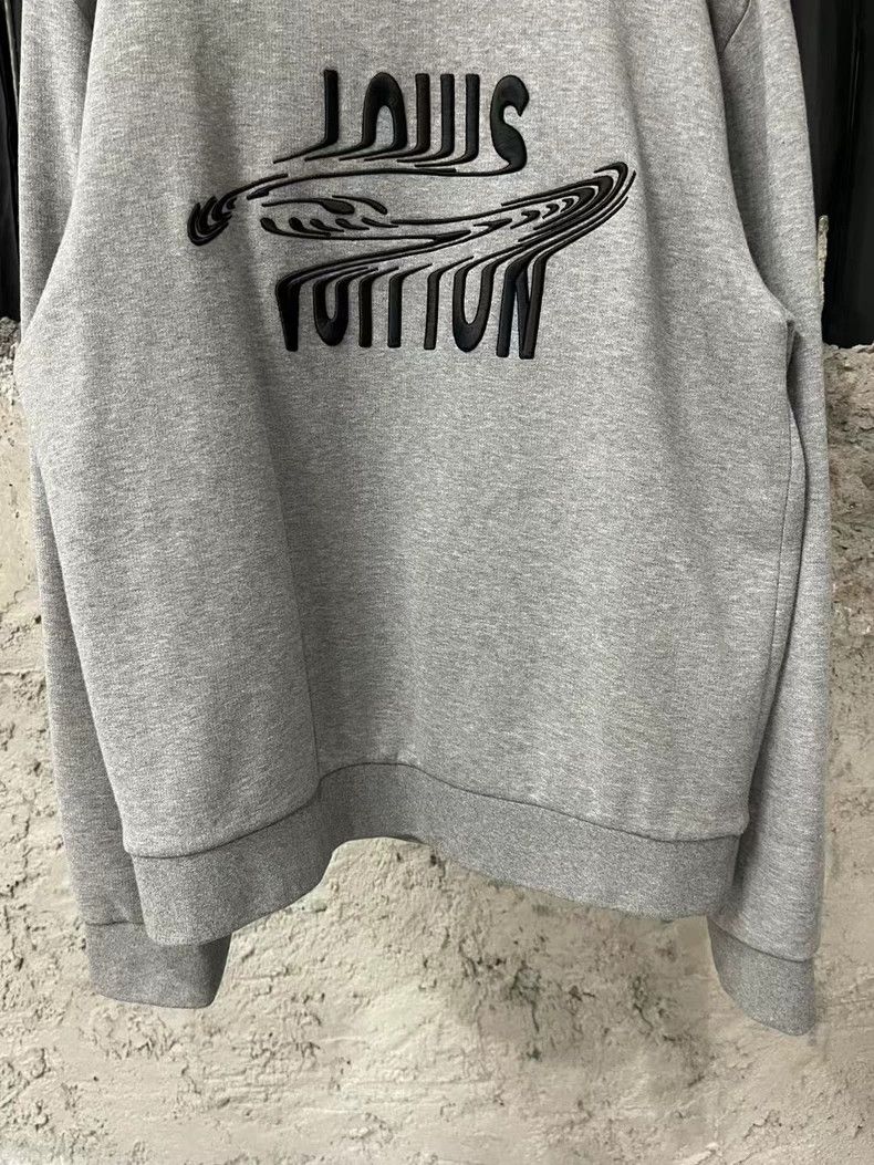 Louis Vuitton Louis Vuitton Embroidered Twisted Letter Logo sweatshirt Size US M / EU 48-50 / 2 - 4 Thumbnail