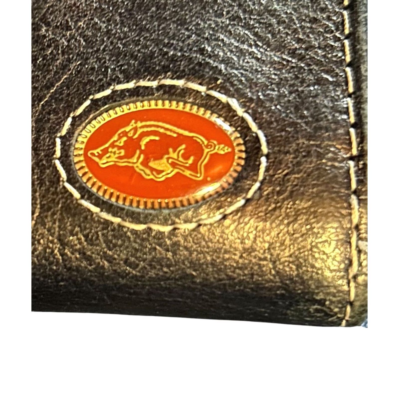 Fossil VINTAGE Fossil Wallet Long Live Vintage Black Leather Arkansas Razorbacks Bifold Women's Wallet Zip-Around Logo City Credit Card Folding Size ONE SIZE - 4 Thumbnail