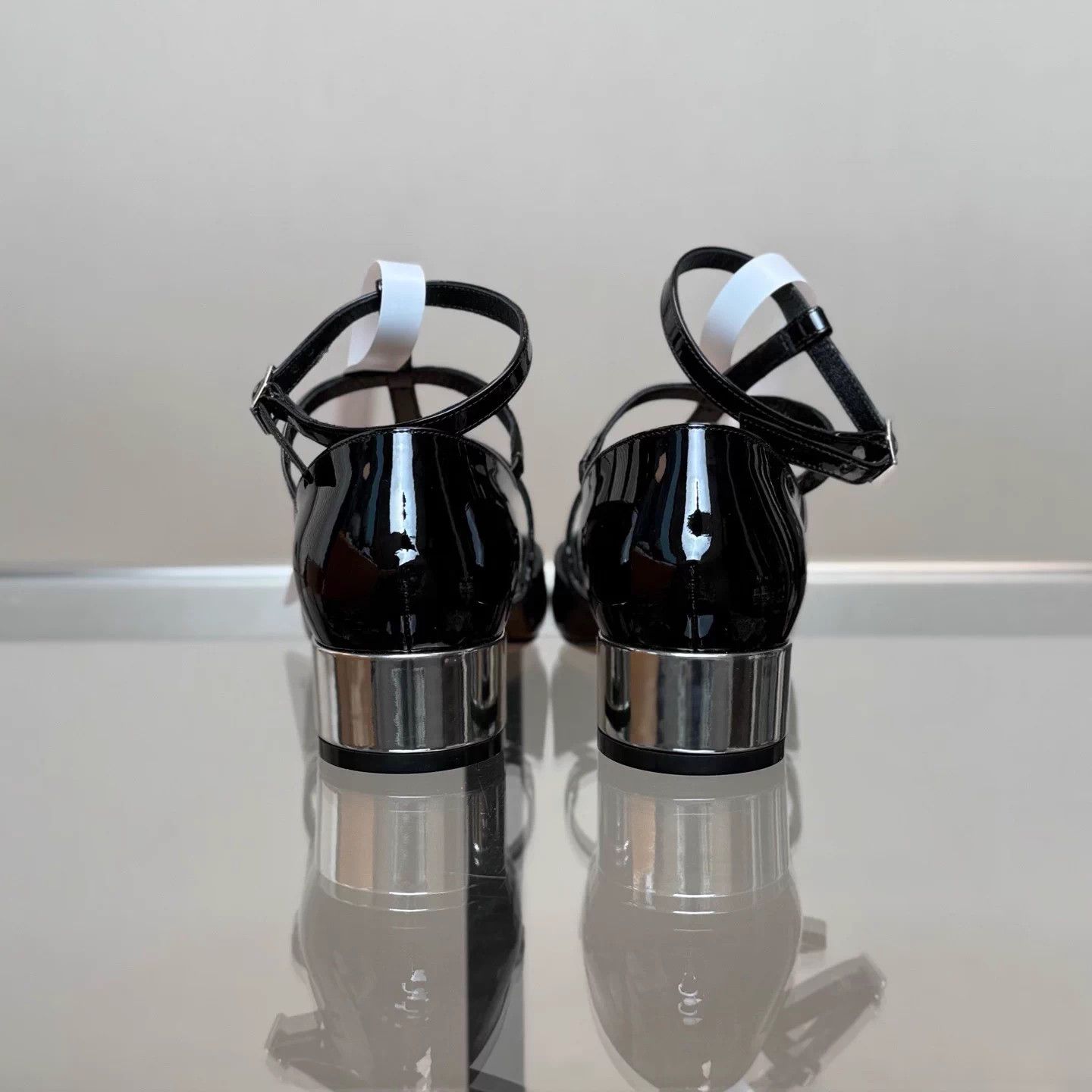 Dior DIOR black patent leather Roman sandals 36 new unused Size US 5 / IT 35 - 4 Thumbnail