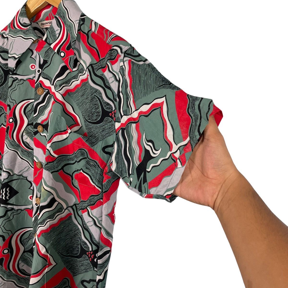 Vintage Vintage Makapuu Hawaiian Spirit Shirt Size US S / EU 44-46 / 1 - 10 Thumbnail