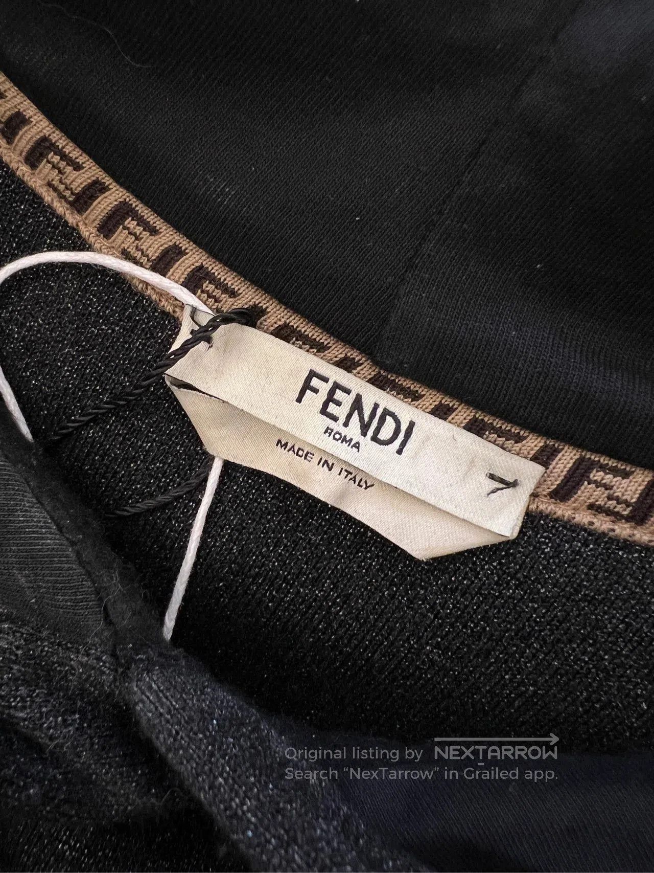 Fendi Fendi Women's Black Logo Hoodie XXS. Size US XXS / EU 40 - 5 Thumbnail