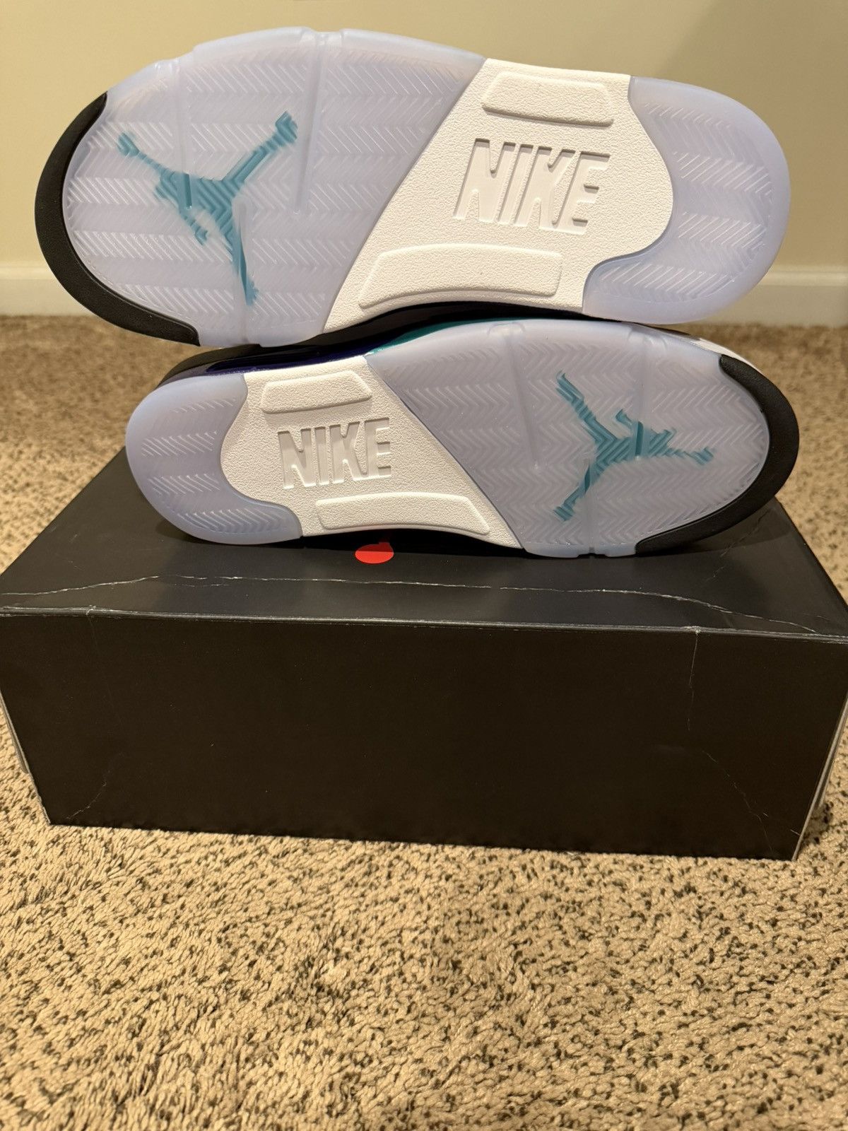 Jordan Brand Jordan 5 Grape Size US 10.5 / EU 43-44 - 7 Thumbnail