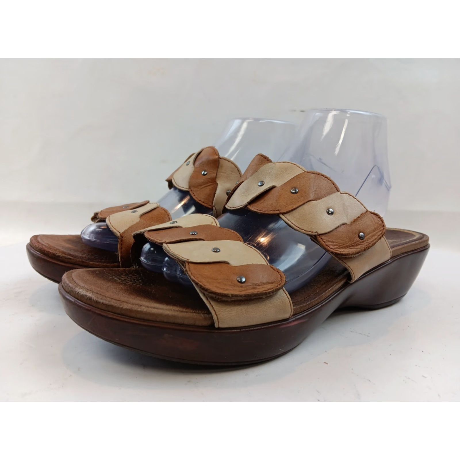 Dansko Dansko Dee Sandals Women’s US 10 EU 40 Brown Double Strappy Slide Studded Wedge Size US 10 / IT 40 - 3 Thumbnail