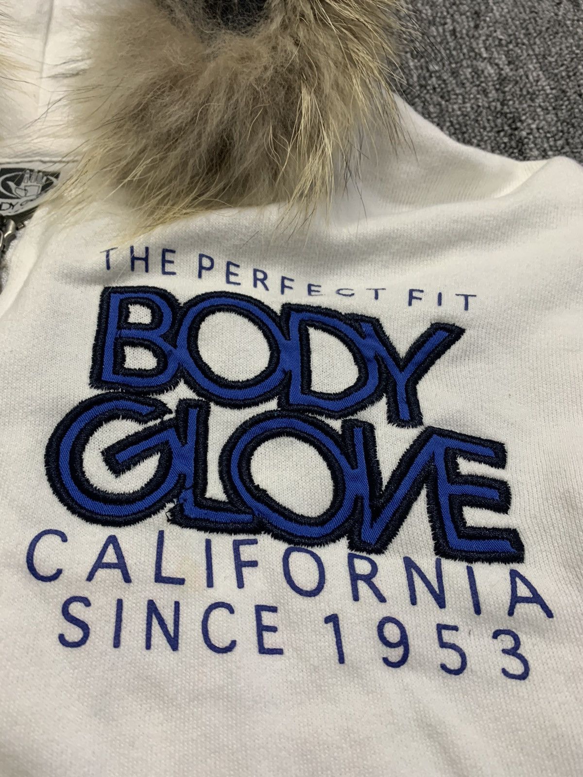 Japanese Brand Vintage Gothic Body Glove White Poem Zip Faux Fur Hoodie Size US S / EU 44-46 / 1 - 3 Thumbnail