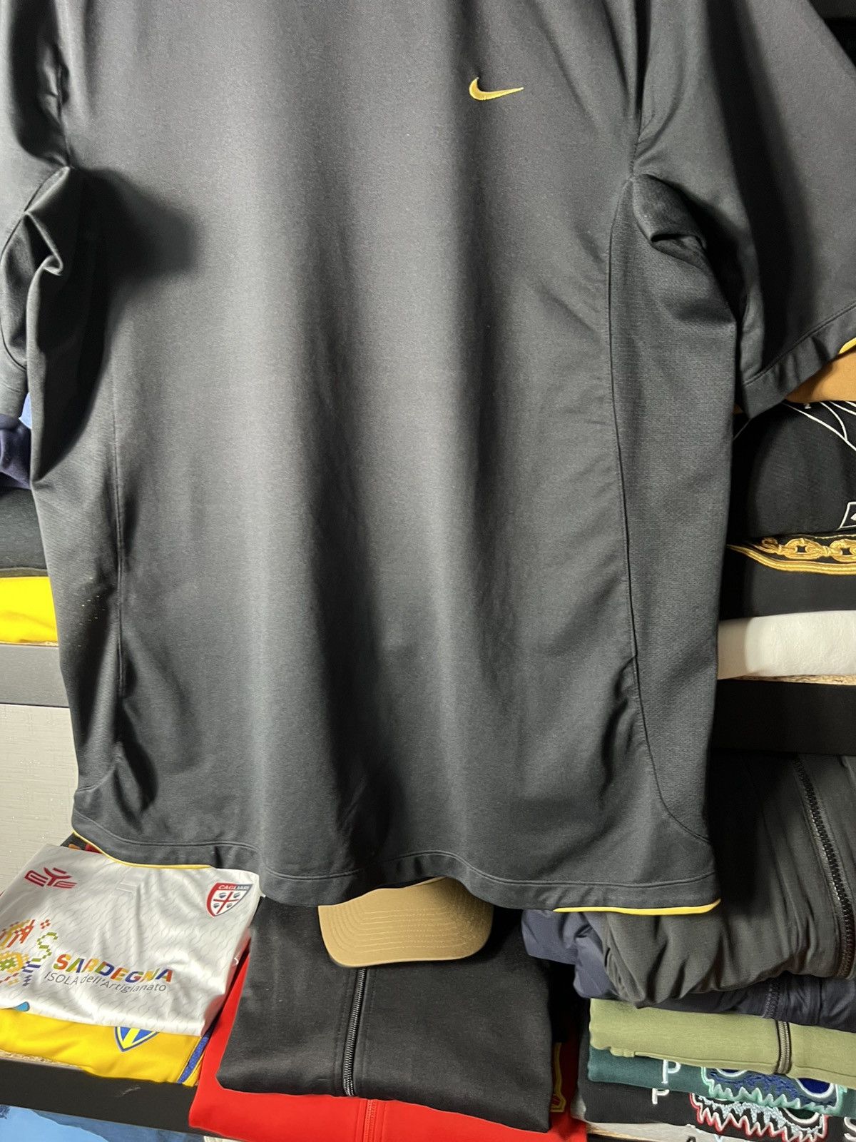 Nike 🔥 Vintage Nike Golf Dri-Fit Tee Shirt — Black/Yellow Size L Size US L / EU 52-54 / 3 - 10 Thumbnail