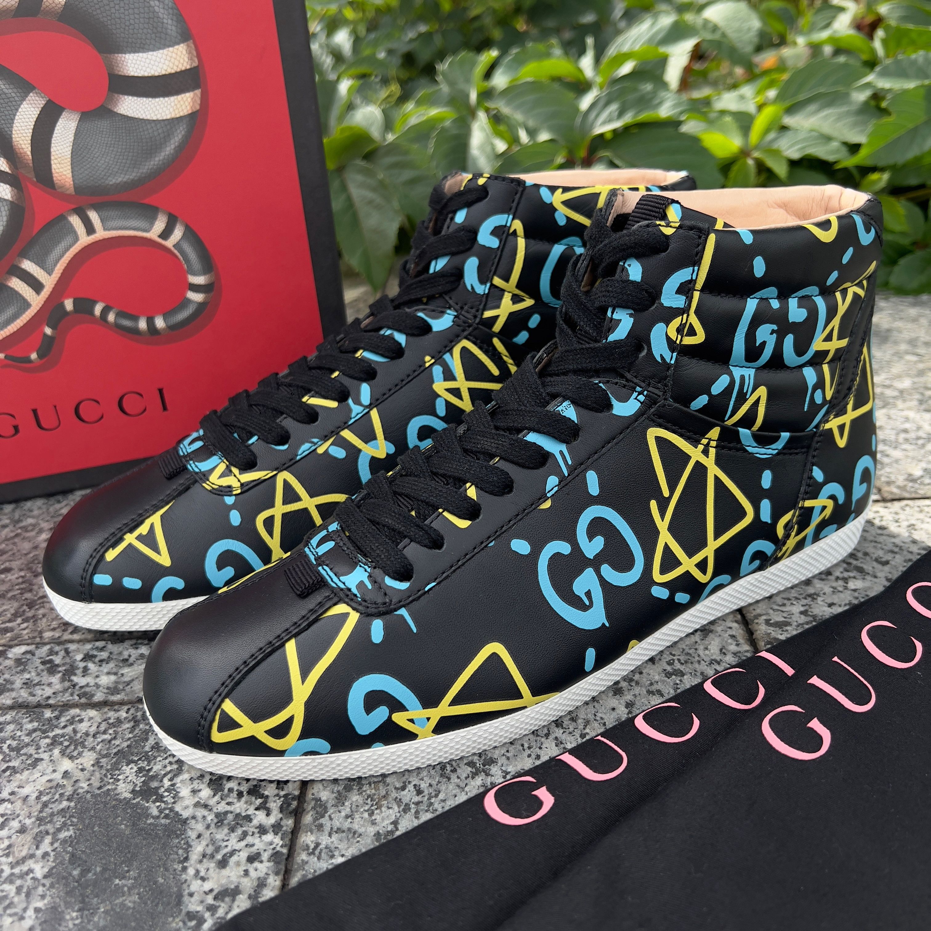 GUCCI Ghost Stars Logo High Top Sneakers Leather